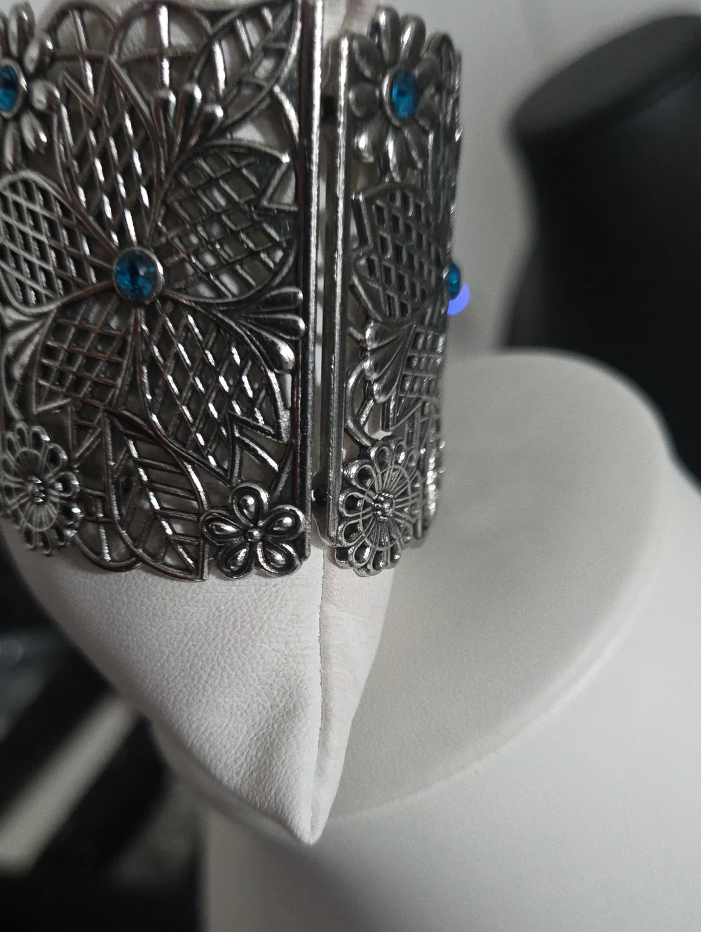 Paparazzi Garden City Blue Bracelet NWT